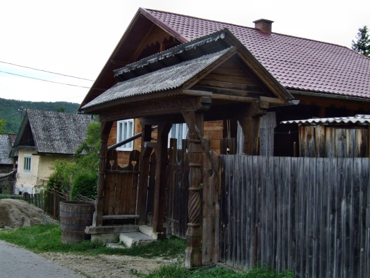 7440 Costiui - rumunsko-maďarsko-ukrajinská obec